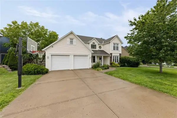7238 N Myrtle Avenue, Gladstone, MO 64119
