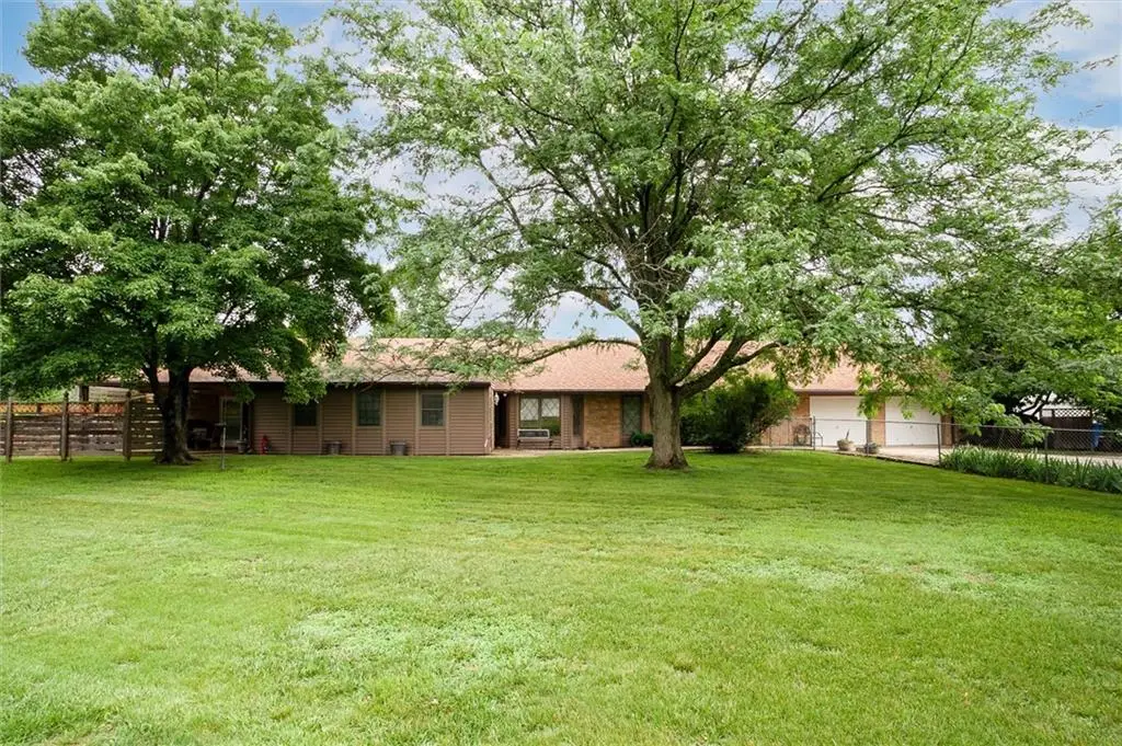 18345 Nottingham Court, Basehor, KS 66007 - #1