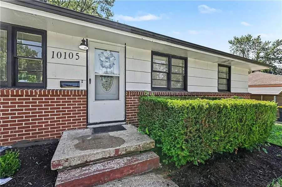10105 Wheeling Avenue, Kansas City, MO 64134 - #3
