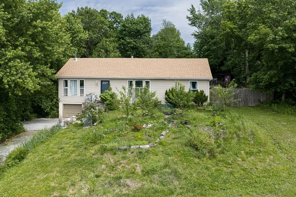 3715 Pomeroy Drive, Kansas City, KS 66109 - #1