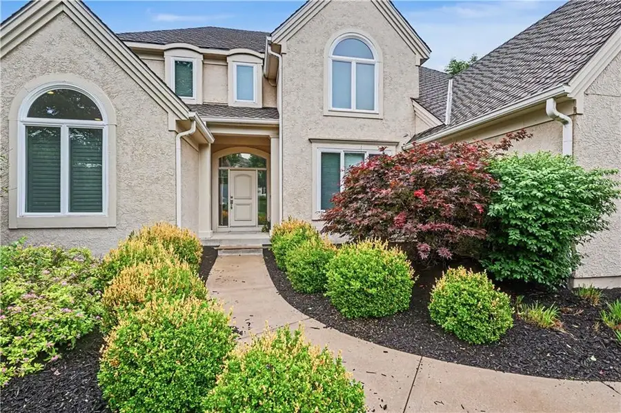 5802 W 140th Terrace, Overland Park, KS 66223 - #2