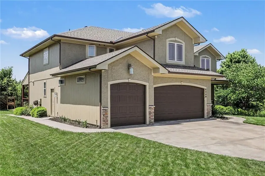 8440 Brunswick Street, Lenexa, KS 66227 - #3