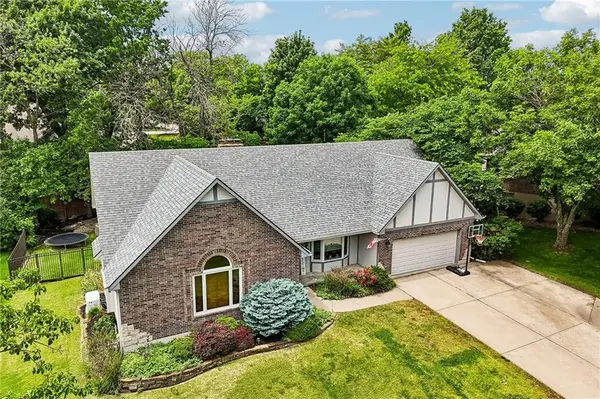602 Fountain Hills Drive, Warrensburg, MO 64093