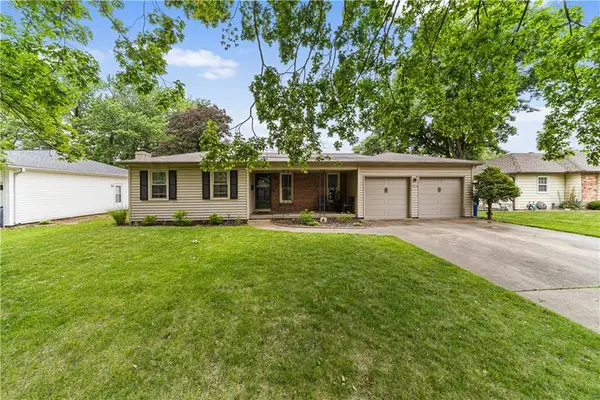 5216 Bond Street, Shawnee, KS 66203