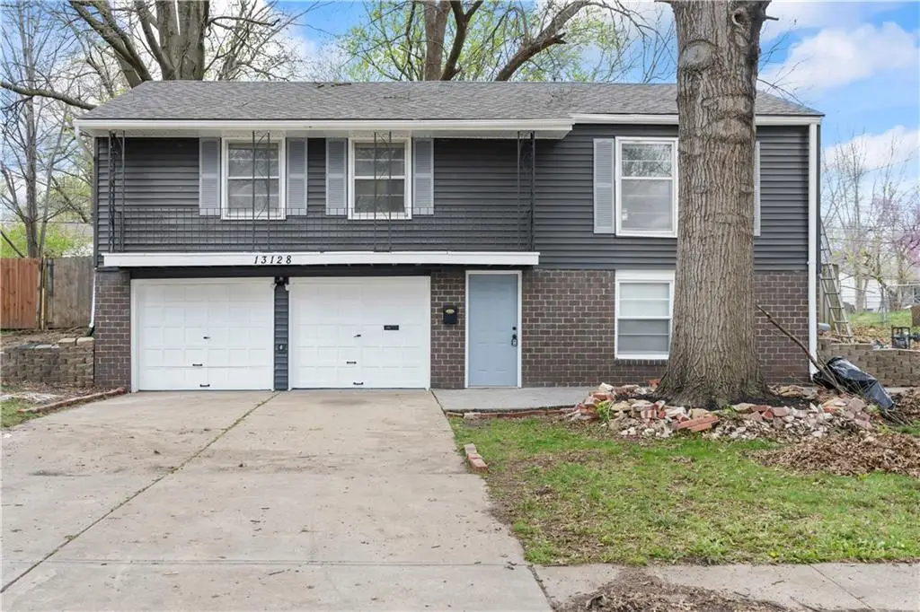 13128 Ashland Avenue, Grandview, MO 64030 - #1