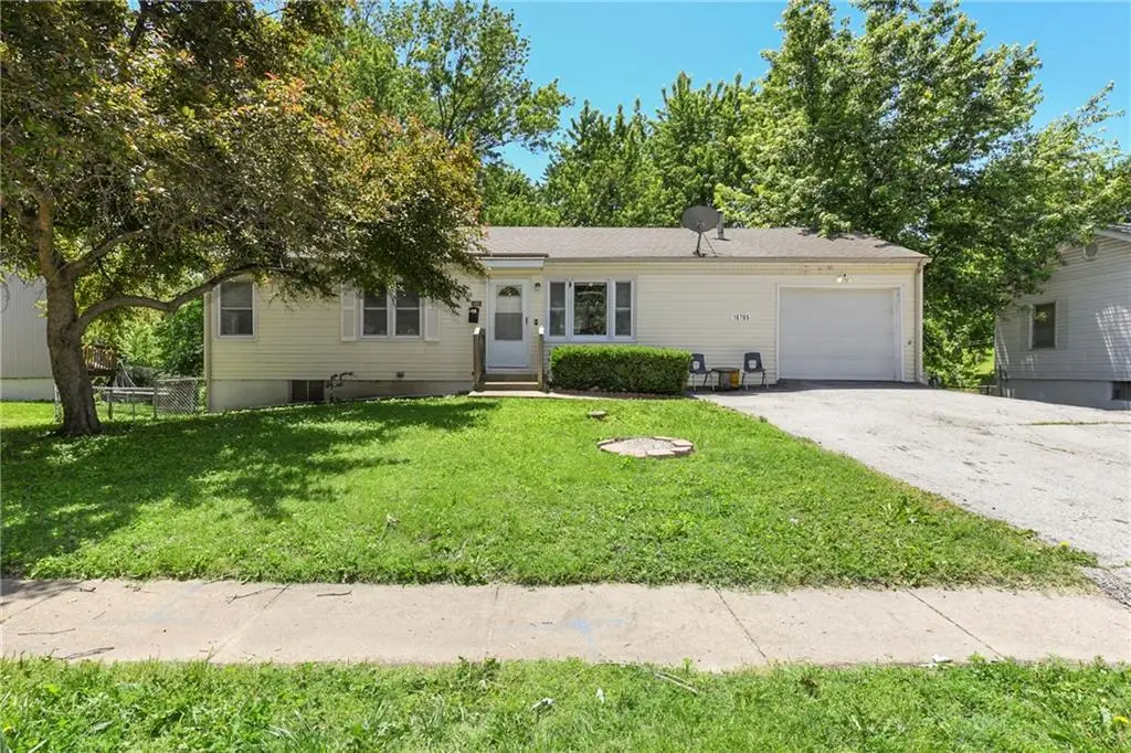 16705 E 3rd Street N, Independence, MO 64056 - #1