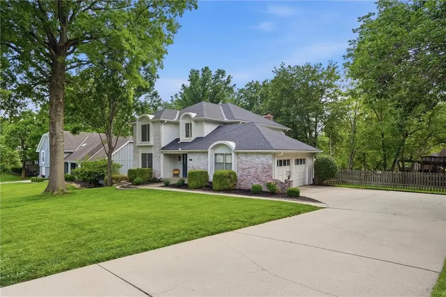 11904 Aberdeen Road, Leawood, KS 66209 - #3