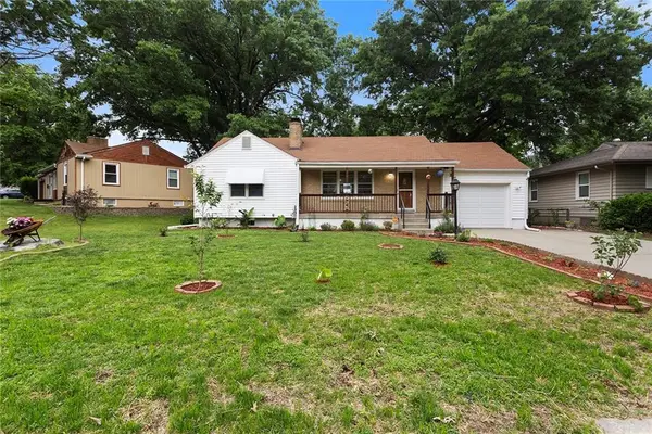 9712 E 34th Street S, Independence, MO 64052