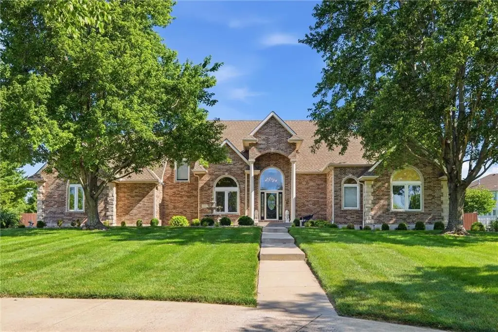 15586 Cedar Lane, Basehor, KS 66007 - #1