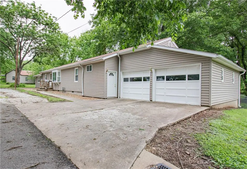 218 Century Street, Windsor, MO 65360 - #1