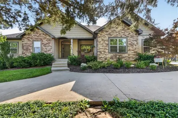 22785 S Renner Road, Spring Hill, KS 66083