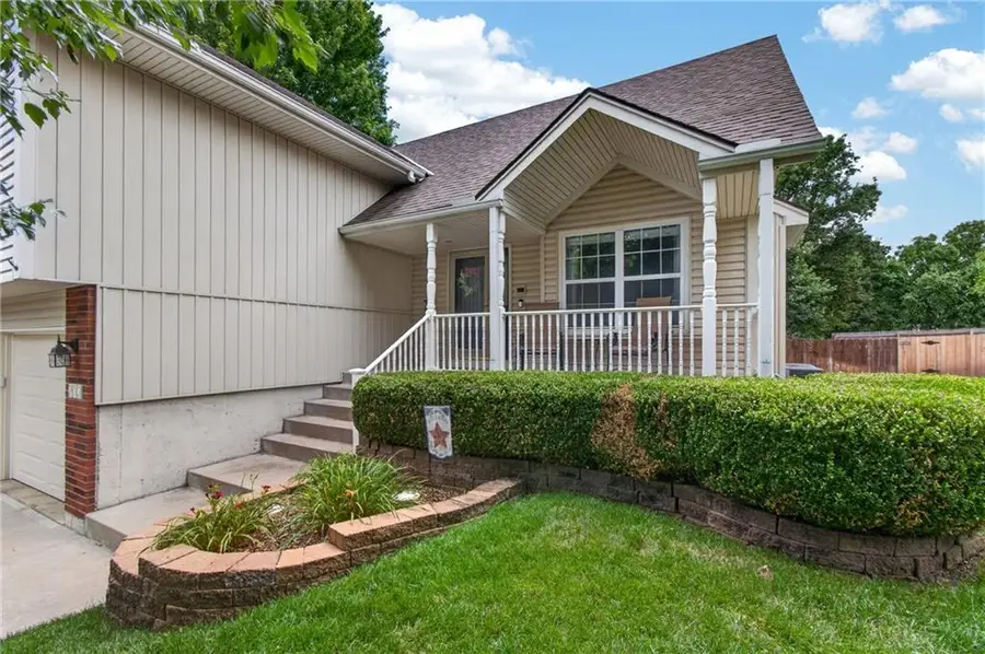 212 SE Bingham Drive, Lees Summit, MO 64063 - #3