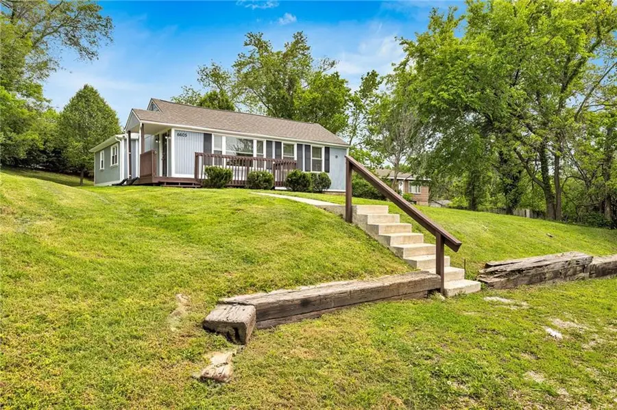 6605 N Edison Avenue, Kansas City, MO 64151 - #2