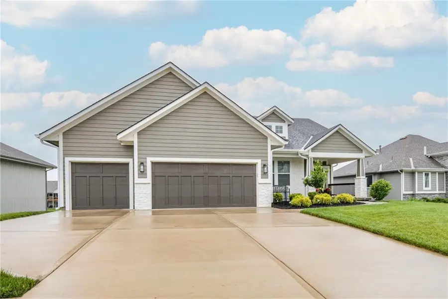 5876 Mccormick Drive, Shawnee, KS 66226 - #3