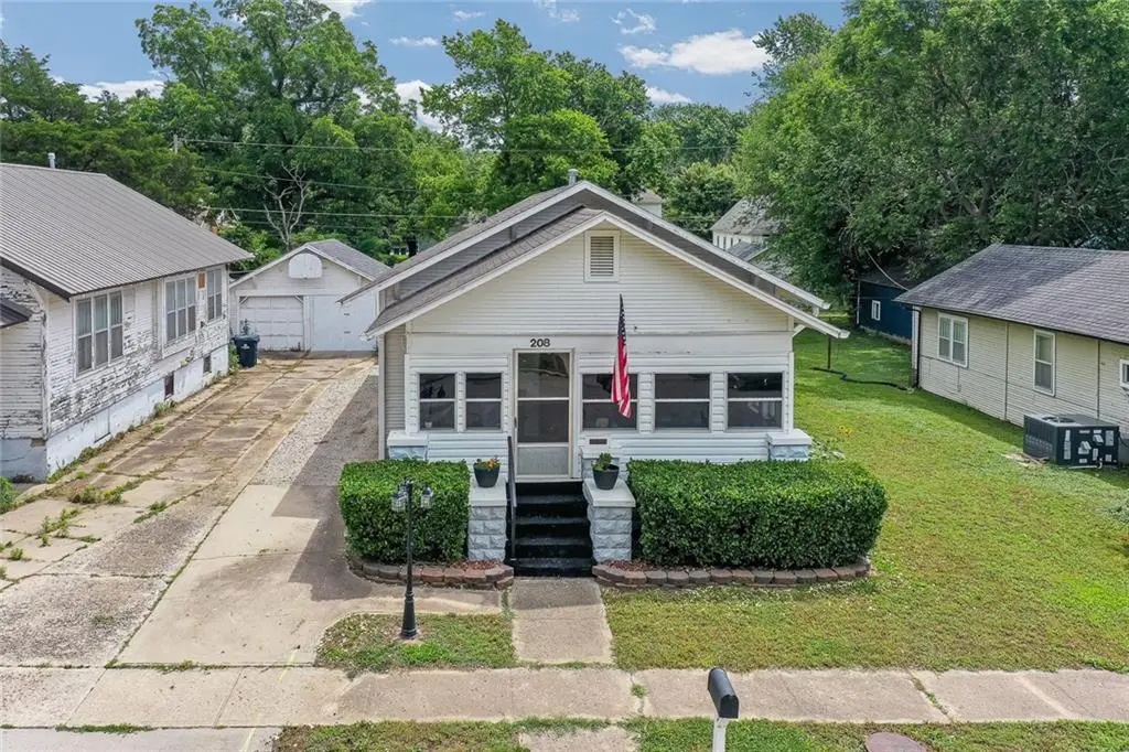 208 S 14th Street, Independence, KS 67301 - #1