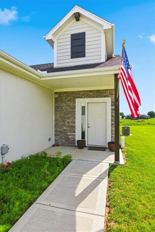 703 Ridge Drive, Smithville, MO 64089 - #3