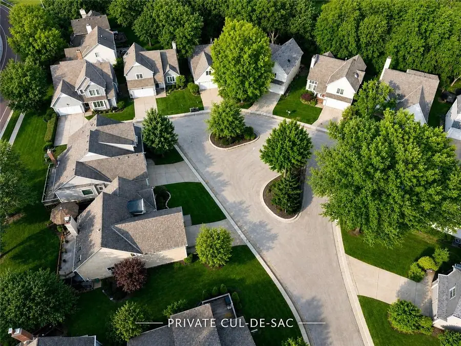 6204 W 126th Street, Overland Park, KS 66209 - #2
