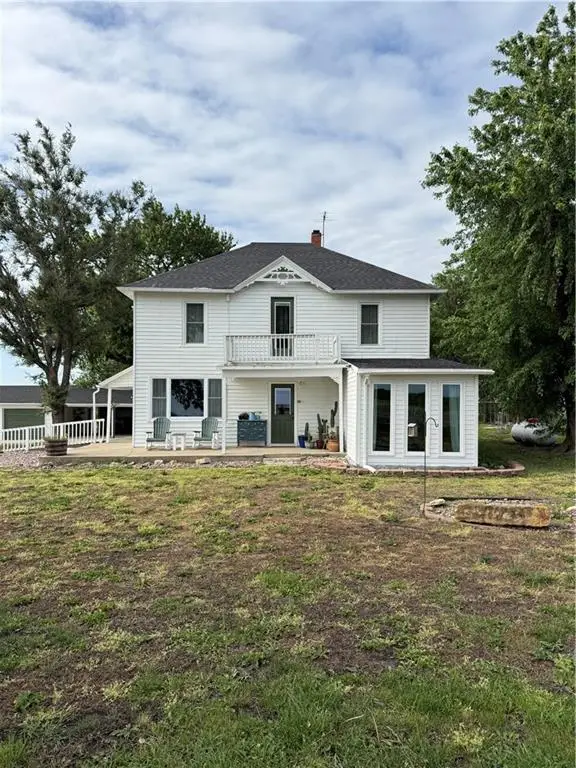 14190 K 16 Highway, Valley Falls, KS 66088