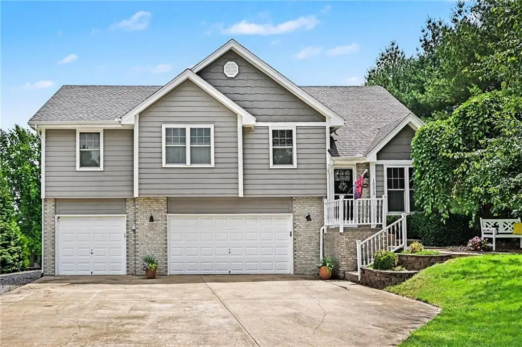 15215 Terra Pulchra Drive, Smithville, MO 64089 - #1