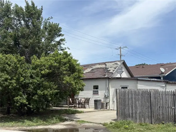 808 Hickory Street, St Joseph, MO 64503