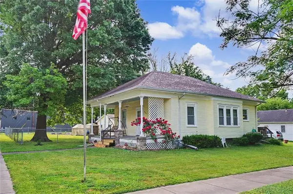 404 E Wilson Street, Ottawa, KS 66067