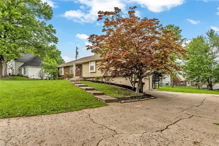 17908 E Cheyenne Drive, Independence, MO 64056 - #2