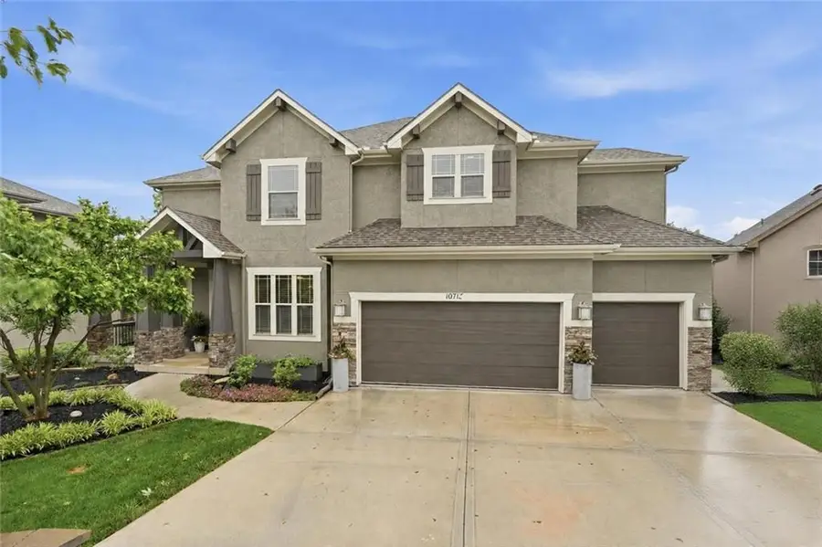 10715 S Appleridge Lane, Olathe, KS 66061 - #2