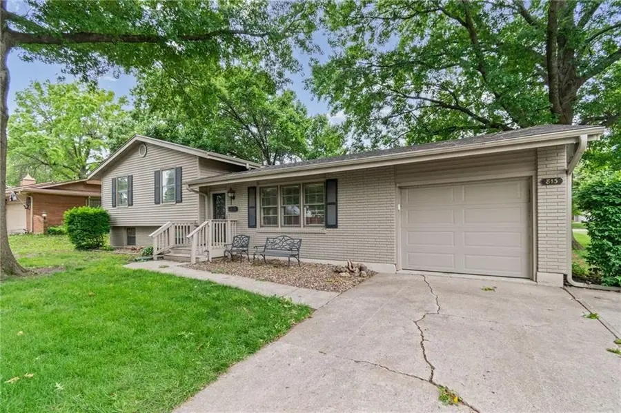 813 N Chestnut Street, Cameron, MO 64429 - #2