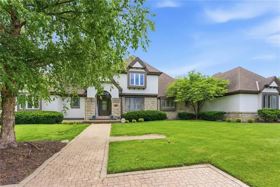 219 Brookside Drive, Paola, KS 66071 - #2