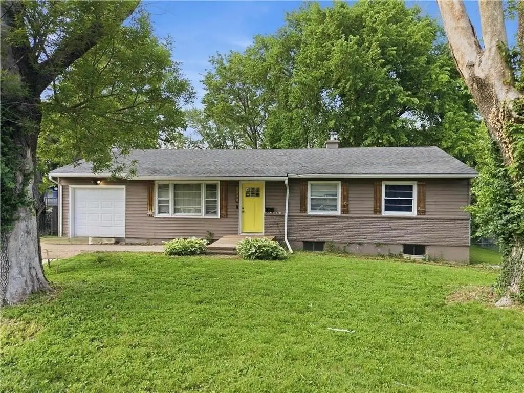 8850 E 53rd Terrace, Raytown, MO 64133 - #1
