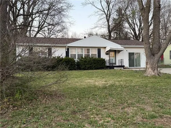 8704 E 80th Terrace, Raytown, MO 64138