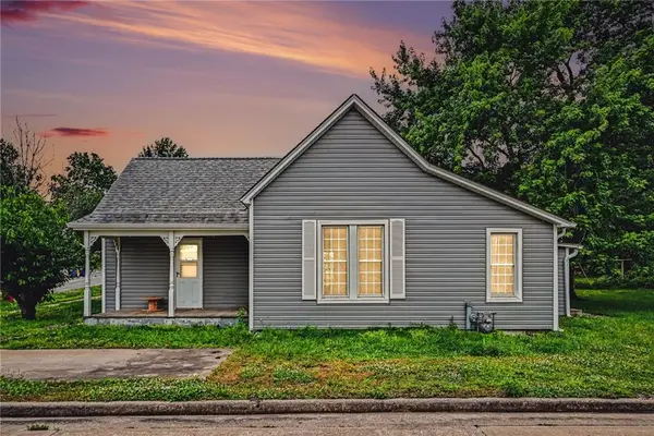 308 S Bridge Street, Smithville, MO 64089