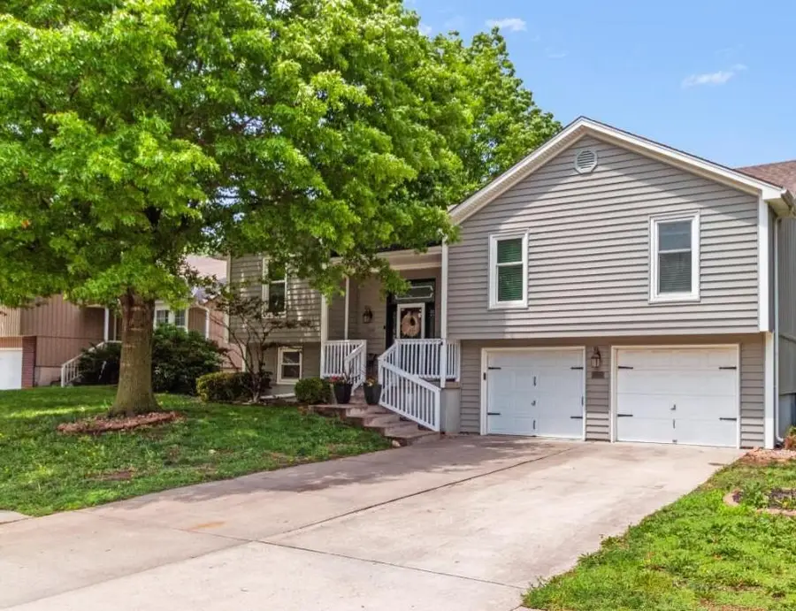 1004 SE 10th Street, Lees Summit, MO 64081 - #2