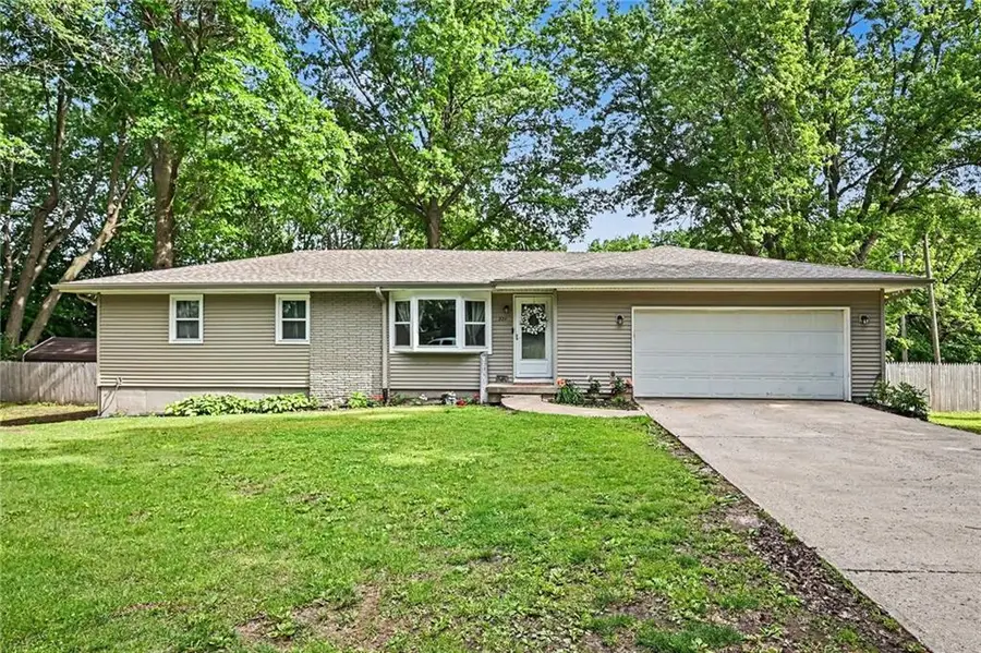 321 Matthews Lane, Gower, MO 64454 - #2