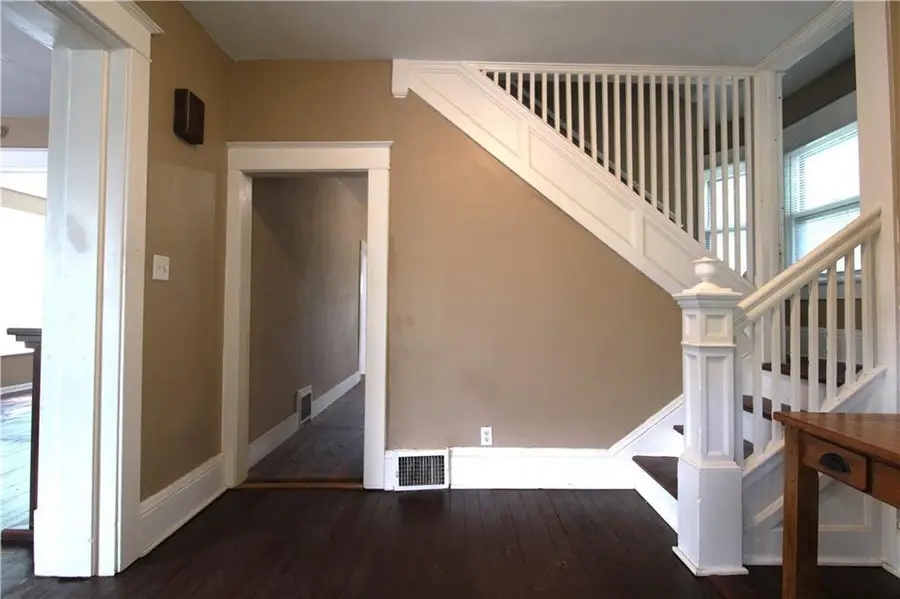 702 Mcdonald Street, Saint Joseph, MO 64505 - #2