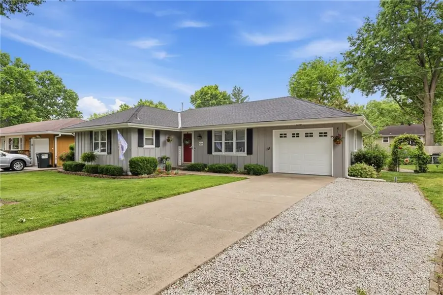 128 Karen Lane, Lansing, KS 66043 - #2