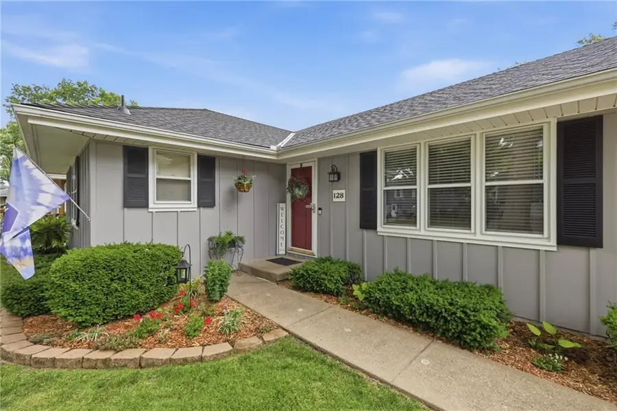 128 Karen Lane, Lansing, KS 66043 - #3