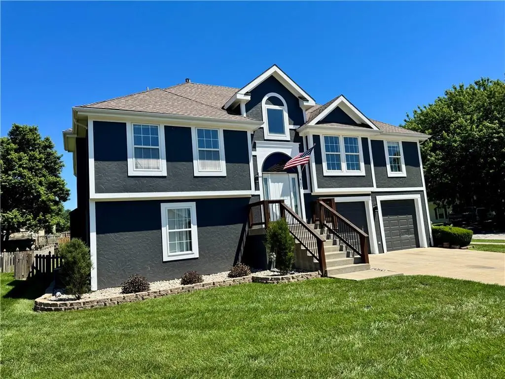 414 Donegal Drive, Smithville, MO 64089 - #1