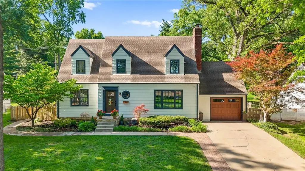 6013 W 61st Street, Mission, KS 66202 - #1
