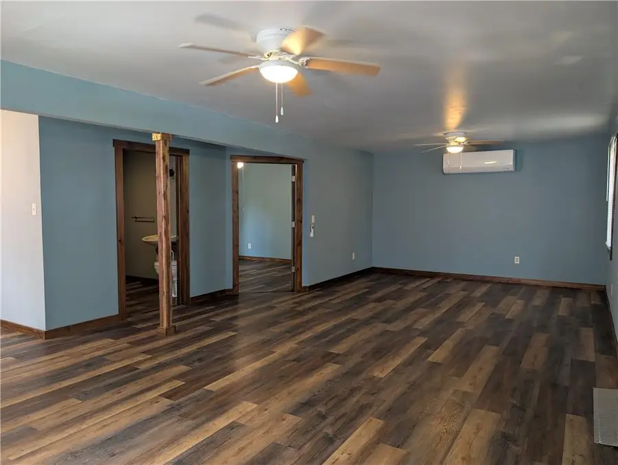 105 E Colorado Street, Windsor, MO 65360 - #3