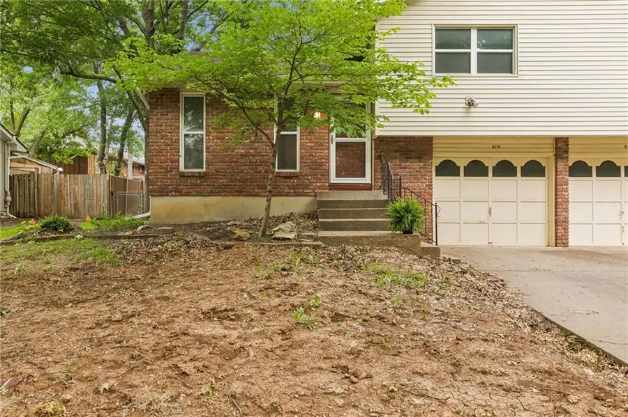515 S Cardinal Drive, Olathe, KS 66062 - #2