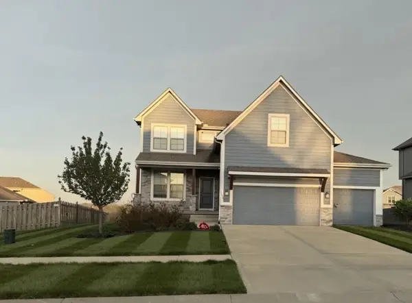 1633 Shadow Drive, Leavenworth, KS 66048