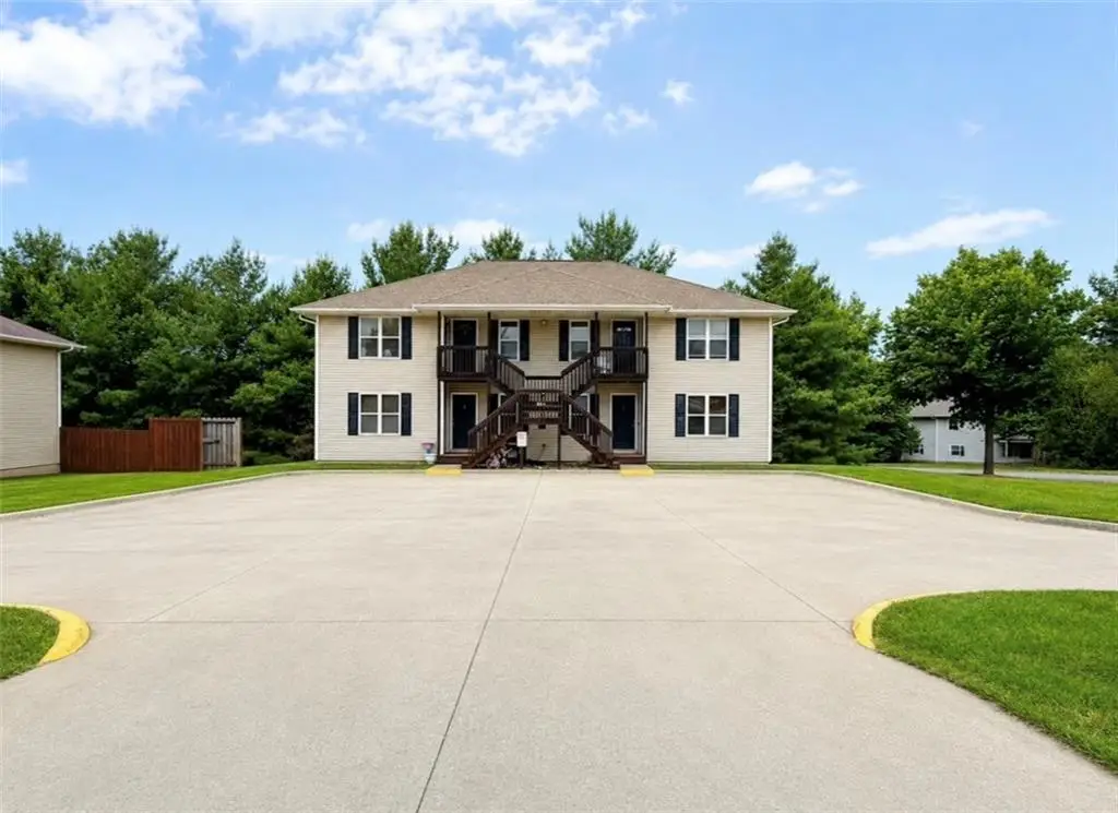 1814 N Grand Avenue, Maryville, MO 64468 - #1