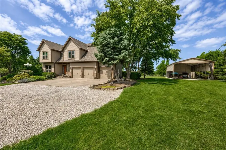21600 S Lackman Road, Spring Hill, KS 66083 - #2
