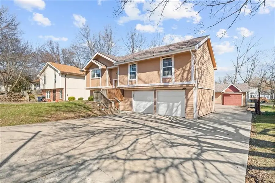 22 NW 101st Place, Kansas City, MO 64155 - #3
