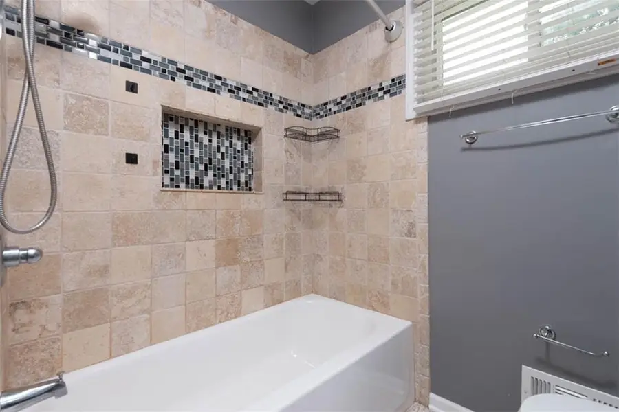 8357 Locust Street, Kansas City, MO 64131 - #3