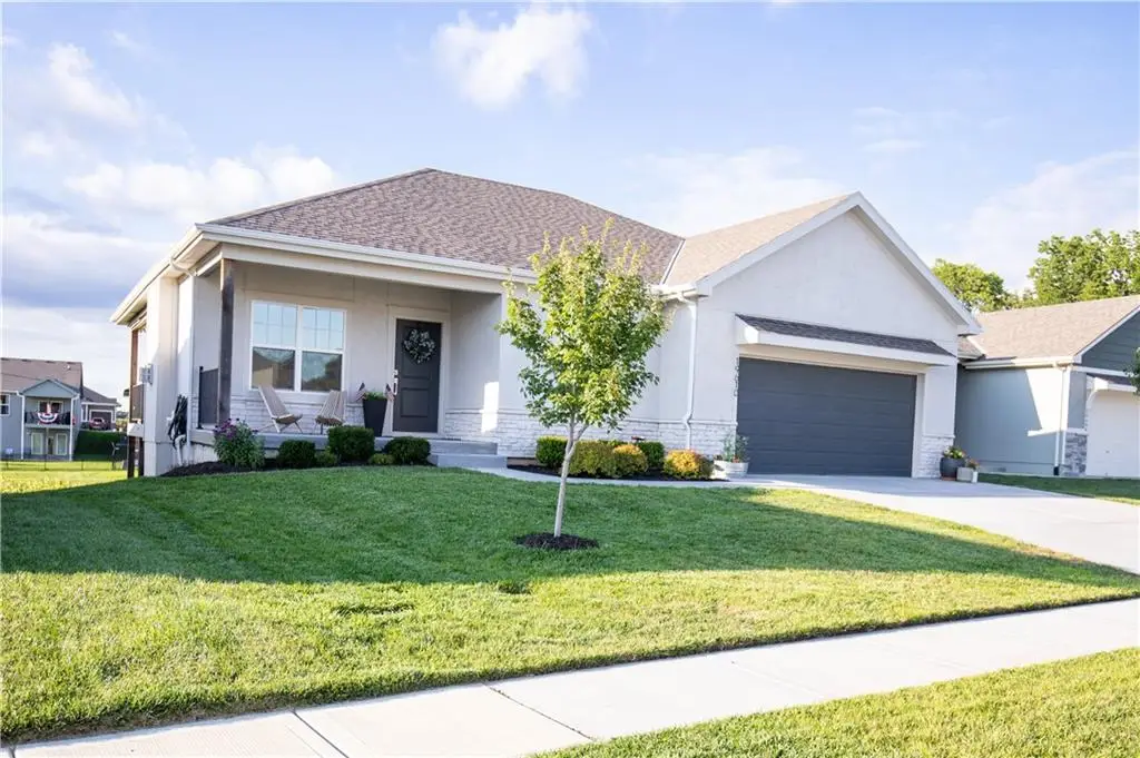 19610 W 196th Terrace, Spring Hill, KS 66083 - #1