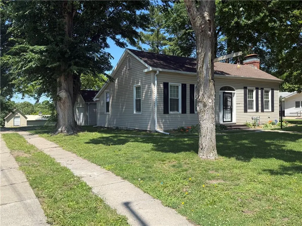 602 S 1st Street, Savannah, MO 64485 - #1