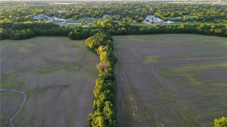 Stewart Lane, Paola, KS 66071 - #3