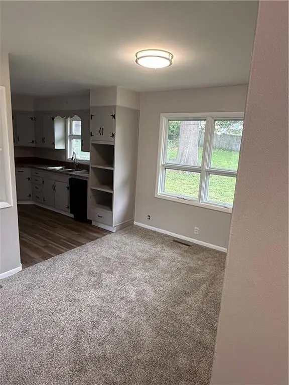 3115 Doniphan Avenue, Saint Joseph, MO 64507 - #3